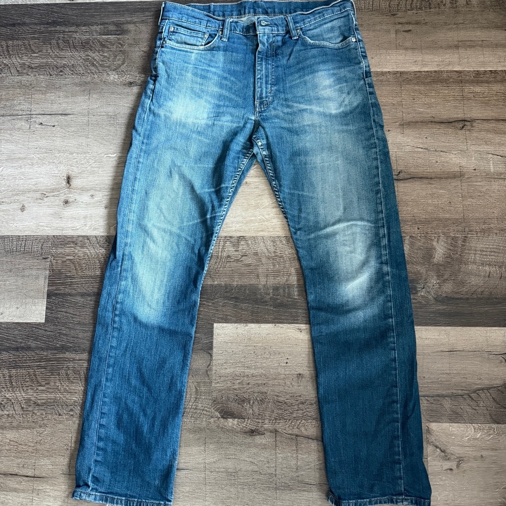 Vtg Levi’s Men Classic Mid Waist Denim Jeans size fits 34